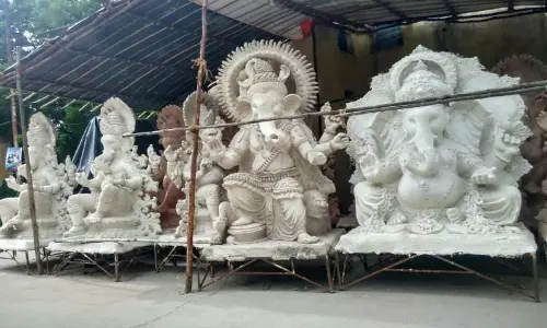 Coronavirus Effect : గణపతి విగ్రహాల తయారీపై కరోనా ఎఫెక్ట్
