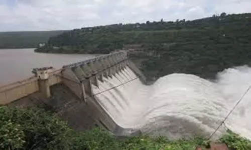Krishna River Water to Srisailam: శ్రీశైలం ఒడికి కృష్ణమ్మ.. ఎగువ నుంచి భారీగా వస్తున్న వరద నీరు