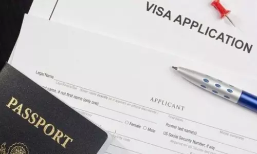 Lawsuit Against Trumps Order on H1B Visa: హెచ్ -1 బి వీసా విధానానికి వ్యతిరేకంగా కోర్టును ఆశ్రయించిన 174 మంది భారతీయులు Lawsuit Against Trumps Order on H1B Visa: హెచ్ -1 బి వీసా విధానానికి వ్యతిరేకంగా కోర్టును ఆశ్రయించిన 174 మంది భారతీయులు