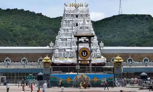 Corona Cases In Tirumala: 14 మంది అర్చకులకు కరోనా పాజిటివ్ Corona Cases In Tirumala: 14 మంది అర్చకులకు కరోనా పాజిటివ్