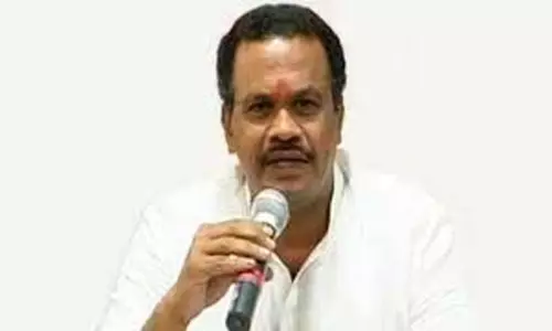 MP Komatireddy Venkat Reddy over Coronavirus Outbreak: రాష్ట్రంలో హెల్త్ ఎమర్జెన్సీ నెలకొంది MP Komatireddy Venkat Reddy over Coronavirus Outbreak: రాష్ట్రంలో హెల్త్ ఎమర్జెన్సీ నెలకొంది
