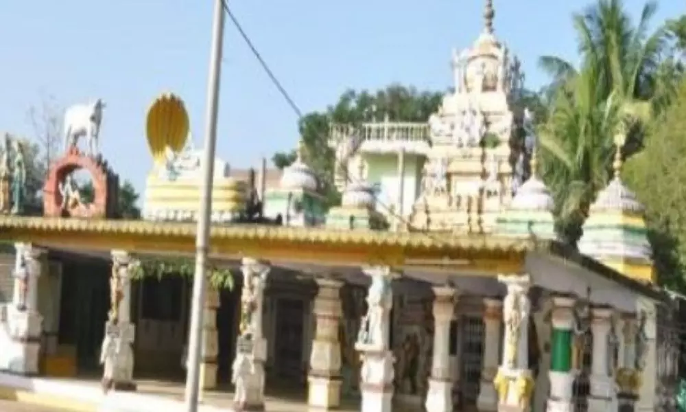Kallakuru Venkateswara Swamy Temple: కాళ్లకూరు వేంకటేశ్వరుని ఆలయం విశేషాలు...