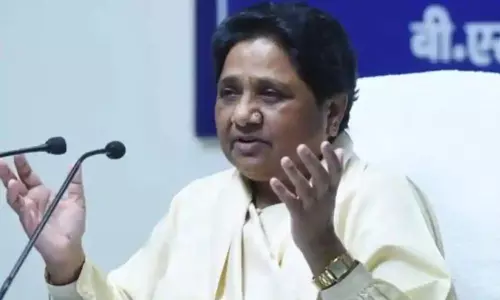 Mayawati on Rajasthan politics: రాజస్థాన్ లో రాష్ట్రపతి పాలనలో విధించాలి : బీఎస్పీ అధినేత్రి మాయవతి Mayawati on Rajasthan politics: రాజస్థాన్ లో రాష్ట్రపతి పాలనలో విధించాలి : బీఎస్పీ అధినేత్రి మాయవతి