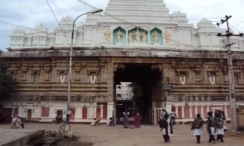 Sri Vedanarayanaswamy Temple: వేదపురిని హరికంఠాపురమని ఎందుకు పిలుస్తారో తెలుసా? Sri Vedanarayanaswamy Temple: వేదపురిని హరికంఠాపురమని ఎందుకు పిలుస్తారో తెలుసా?