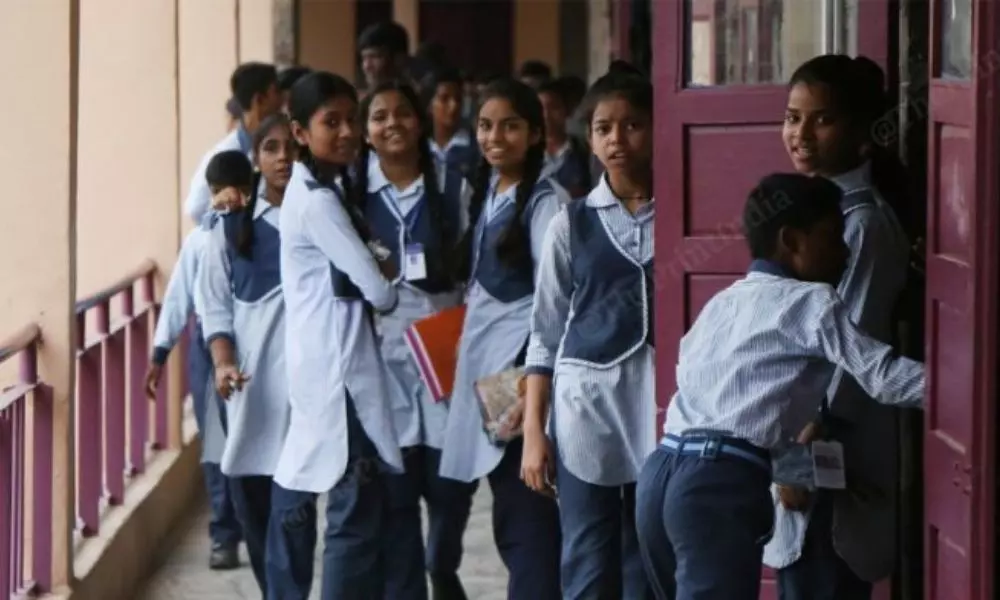 MHRD Seeks Parents Opinion on Reopen Schools: పాఠశాలలను ఎప్పటి నుంచి పునఃప్రారంభిద్దాం.. ఎంహెచ్‌ఆర్‌డీ