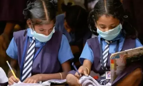 Online Classes for Telangana Students: ఆన్‌లైన్‌ క్లాసులు నిర్వహించే యోచనలో తెలంగాణ ప్రభుత్వం