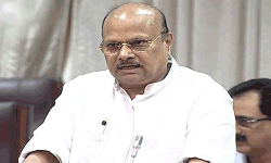 ఏపీ పునర్వ్యస్థీకరణ చట్టం ద్వారానే రాజధాని ఏర్పాటు: యనమల ఏపీ పునర్వ్యస్థీకరణ చట్టం ద్వారానే రాజధాని ఏర్పాటు: యనమల