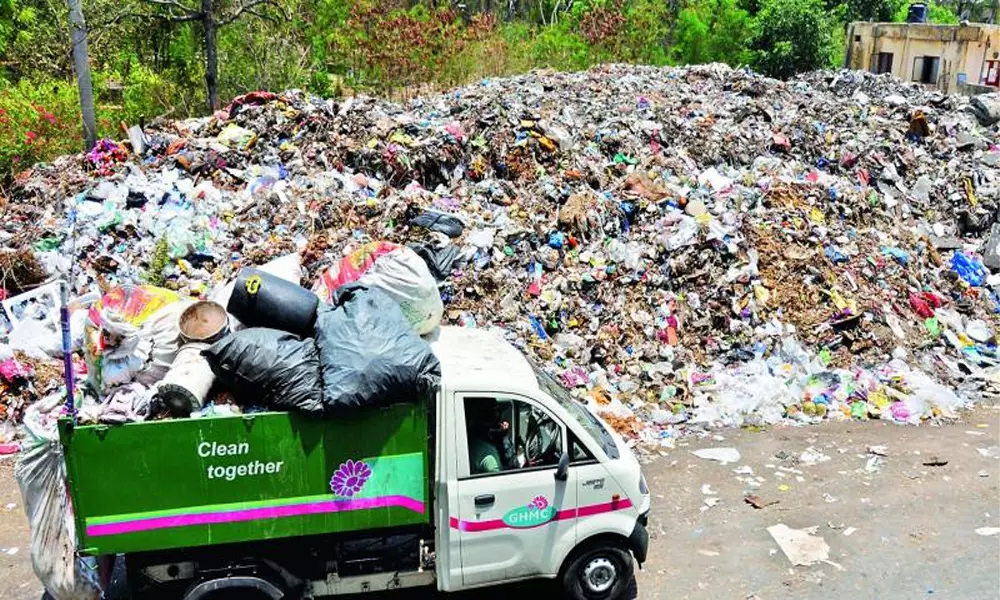 GHMC Garbage : గ్రేటర్ హైదరాబాద్ లో చెత్త సమస్య