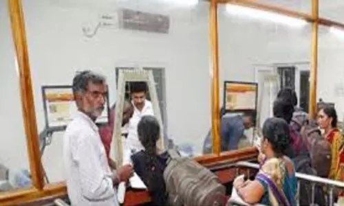 Time Slot Tokens Stoped From Today: నేటి నుంచి టైంస్లాట్ టోకెన్లు నిలిపివేత.. కరోనా వ్యాప్తి నేపథ్యంలో టీటీడీ నిర్ణయం