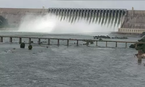 Coronavirus Effect on Tourism: కరోనా ఎఫెక్ట్ తో పర్యాటకులు లేక వెల వెలబోతున్న సాగర్!