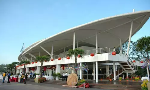 Neera Cafe in Telangana: తాటాకు ఆకృతిలో నీరా కేఫ్..శంకుస్థాపన చేసిన మంత్రులు Neera Cafe in Telangana: తాటాకు ఆకృతిలో నీరా కేఫ్..శంకుస్థాపన చేసిన మంత్రులు