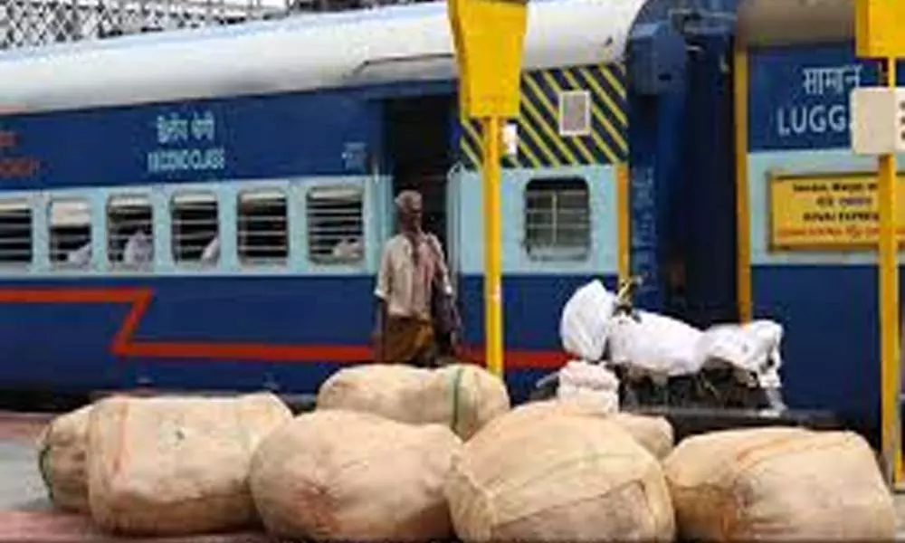 Cargo Express Services By Railway in AP: ఇక నుంచి రైల్వేల్లోనూ కార్గో సేవలు.. వచ్చే నెల 5 నుంచి శ్రీకారం