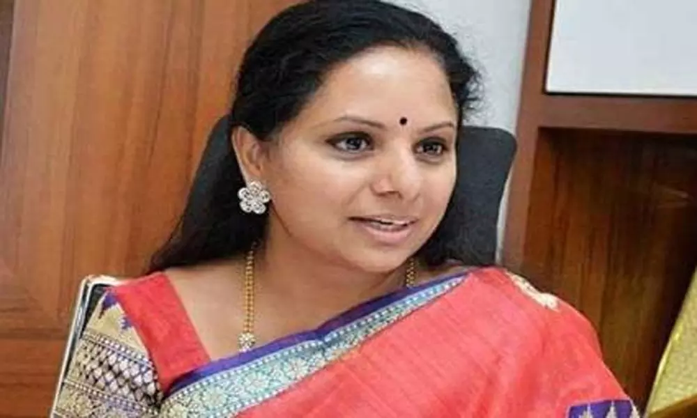 Ex MP Kavitha In Home Quarantine : స్వీయ నిర్బంధంలోకి మాజీ ఎంపీ కవిత