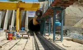 Veligonda projectr: వెలిగొండ హెడ్ రెగ్యులేటర్ కు గేట్లు బిగించేశారు..