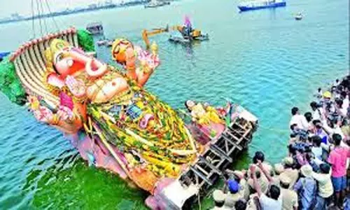 CPCB Orders on Ganesh Nimajjanam: చార్జీలు వసూలు చేయండి.. వినాయక నిమజ్జనంపై సీపీసీబీ ఉత్తర్వులు