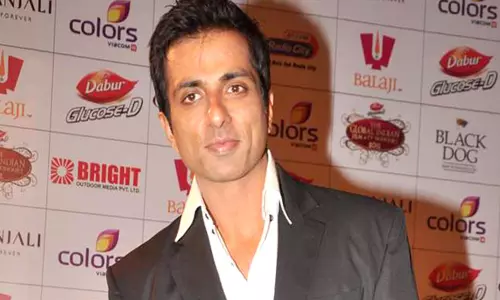 Somireddy Chandramohan Reddy Praises Sonu Sood: నేనైతే ఇక మిమ్మల్ని విలన్ గా చూడలేను.. సోనూసూద్‌ పై ఏపీ మాజీ మంత్రి ట్వీట్!