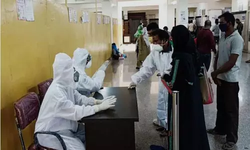 Free Treatment for Corona Patients: హెచ్ హెచ్ పౌండేషన్ ఆధ్వర్యంలో కోవిడ్ బాధితులకు ఉచిత చికిత్స