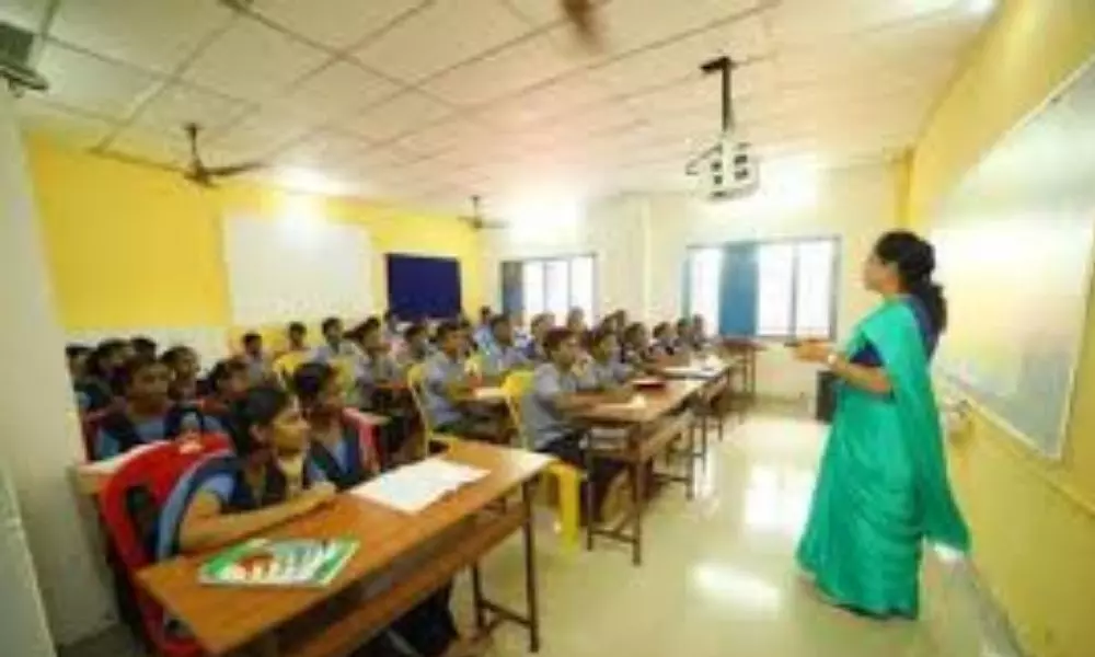 Digital Classes for Telangana Students: ఆగష్టు 15 నుంచి వీడియో పాఠాలు షూరూ !