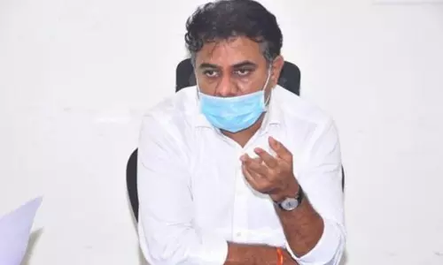 KTR on Corona Treatment Price: ప్రైవేట్ ఆస్పత్రుల దోపిడీపై స్పందించిన కేటీఆర్ KTR on Corona Treatment Price: ప్రైవేట్ ఆస్పత్రుల దోపిడీపై స్పందించిన కేటీఆర్