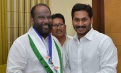 ఇది జగన్ ఘన విజయం: పండుల రవీంద్ర బాబు ఇది జగన్ ఘన విజయం: పండుల రవీంద్ర బాబు