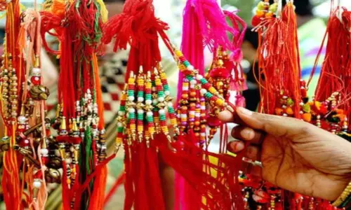 Coronavirus Effect ON Raksha Bandhan: రాఖీ పండగపై కరోనా నీలినీడలు