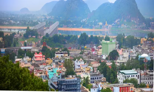 Vijayawada Hotels in Troubles: ఒక పక్క కరోనా.. మరోపక్క రాజధాని మార్పు.. చావు దెబ్బ తిన్న విజయవాడ హోటల్స్!