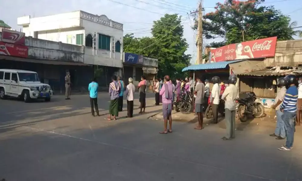 Lockdown In West Godavari, Anantapur : ఎపీలో ఆ జిల్లాల్లో లాక్‌డౌన్‌!