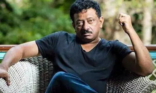 RGV Next Film Allu : మరో బాంబు పేల్చిన ఆర్జీవీ.. ఈ సారి టార్గెట్ అల్లు RGV Next Film Allu : మరో బాంబు పేల్చిన ఆర్జీవీ.. ఈ సారి టార్గెట్ అల్లు