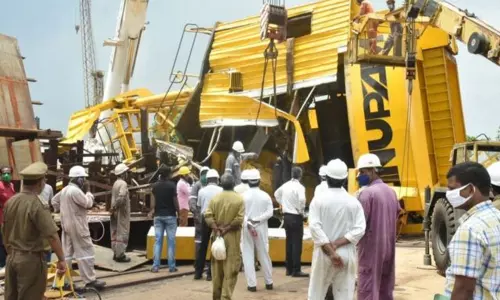 Vizag Shipyard Incident: షిప్‌యార్డ్‌ మృతుల కుటుంబాలకు రూ. 50 లక్షల పరిహారం