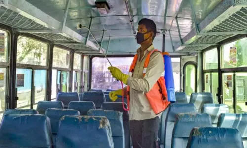 TSRTC Employees in Grip of Fear Over Coronavirus: ఆర్టీసీ ఉద్యోగుల్లో కరోనా కలవరం TSRTC Employees in Grip of Fear Over Coronavirus: ఆర్టీసీ ఉద్యోగుల్లో కరోనా కలవరం