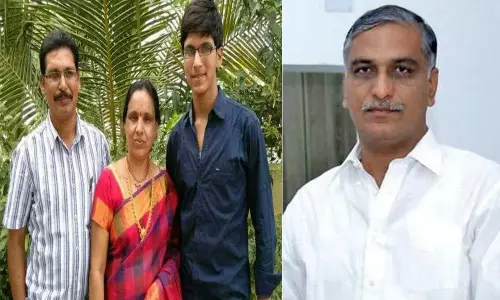 Minister Harish Rao Congratulates: సివిల్స్ పరీక్షల్లో సత్తా చాటిన సిద్ధిపేట బిడ్డకు మంత్రి హరీశ్ రావు అభినందనలు