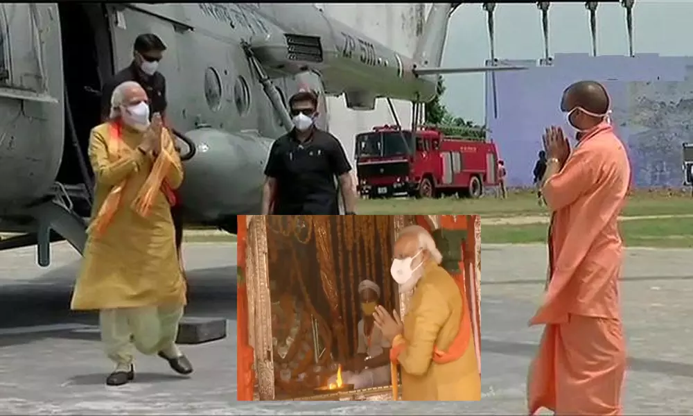 PM Modi lands in Ayodhya: అయోధ్య చేరుకున్న ప్రధాని మోదీ.. హన్మాన్‌ ఆలయంలో పూజలు