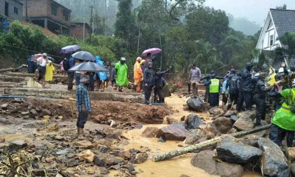 Landslide in Kerala: కేరళలో భారీ వర్షాలు.. 42కు చేరిన మృతుల సంఖ్య