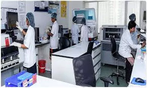 కాస్ట్ లీగా మారిన కరోనా టెస్టులు.. అడ్డుకట్ట వేసేందుకు టీ ప్రభుత్వం నిర్ణయం