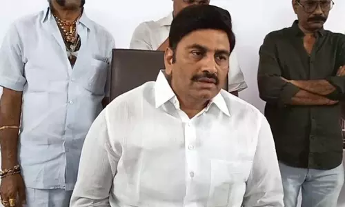 YCP MP Raghurama Krishnam Raju Comments : ప్రభుత్వాలు మారినప్పుడల్లా రాజధాని మార్చుతూ పోతే ఎలా?