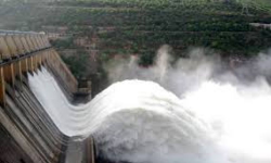 శ్రీశైలం జలాశయానికి అంతకంతకు పెరుగుతున్న వరద ప్రవాహం శ్రీశైలం జలాశయానికి అంతకంతకు పెరుగుతున్న వరద ప్రవాహం