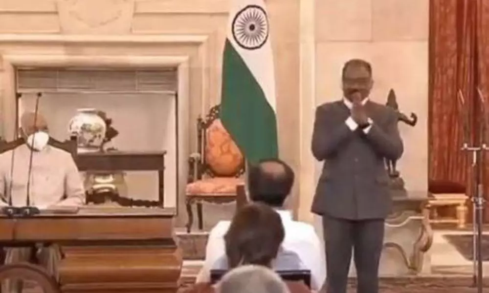 Murma Swearing in Ceremony: జమ్మూ కాశ్మీర్ నూతన కాగ్ గా ప్రమాణస్వీకారం చేసిన ముర్మ