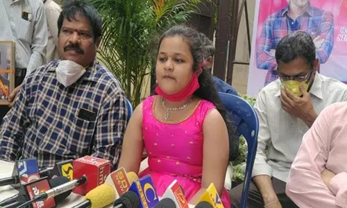 Wonder Child Hasini : ఐదు నిమిషాల్లో 346 సినిమా పేర్లు చెప్పేసింది!