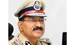 శాంతి భద్రతలకు విఘాతం కలిగించే పోస్టులు పెట్టోదు: డీజీపీ మహేందర్ రెడ్డి శాంతి భద్రతలకు విఘాతం కలిగించే పోస్టులు పెట్టోదు: డీజీపీ మహేందర్ రెడ్డి