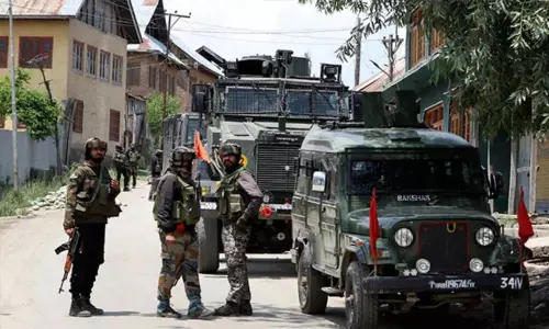 Pulwama Encounter: పుల్వామాలో ఎన్‌కౌంటర్
