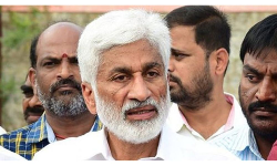 హైదరాబాద్ నుండి ప్రత్యేక విమానంలో...విశాఖకు చేరుకున్న విజయసాయి రెడ్డి. హైదరాబాద్ నుండి ప్రత్యేక విమానంలో...విశాఖకు చేరుకున్న విజయసాయి రెడ్డి.