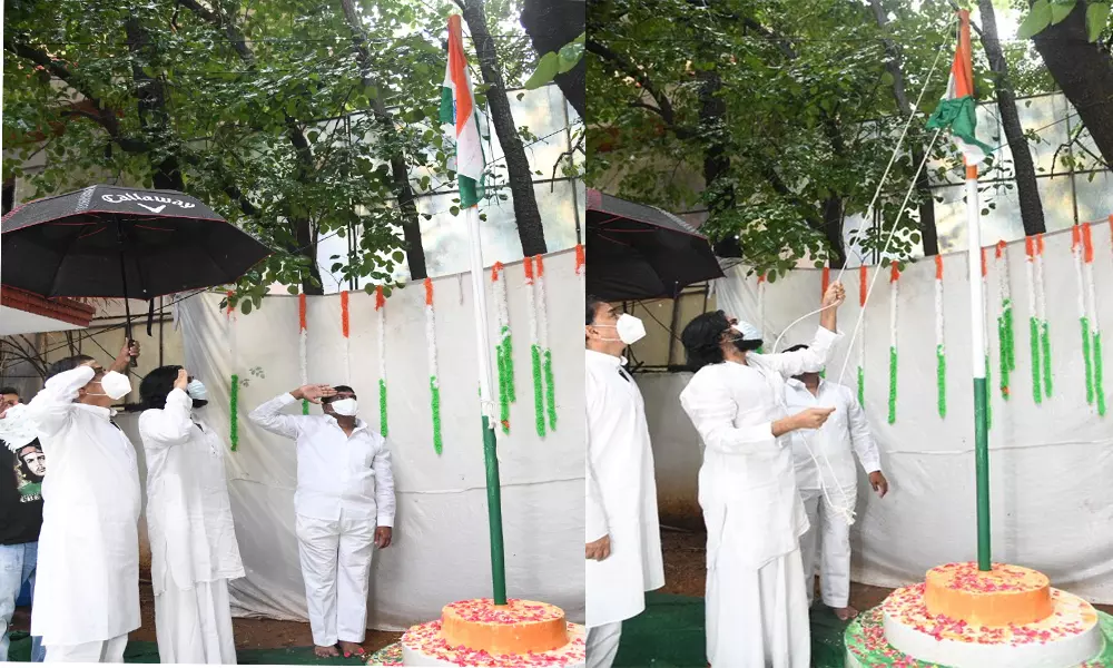 Independence Day 2020: జాతీయ జెండా ఆవిష్కరించిన పవన్ కల్యాణ్