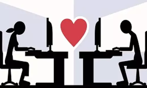 Online Cheating: డబ్బు సంపాదించడమే ధ్యేయం.. ఆన్లైన్ డేటింగ్ పేరుతో మోసం