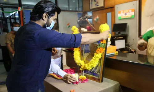 Independence Day Celebrations : ఇండిపెండెన్స్ సెలబ్రేషన్స్‌లో రామ్ చరణ్!