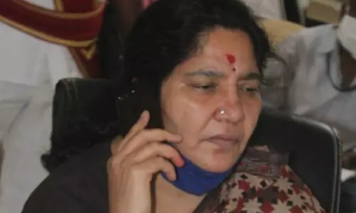 ఏ సమస్య ఉన్నా నా దృష్టికి తీసుకురండి : మంత్రి సత్యవతి రాథోడ్