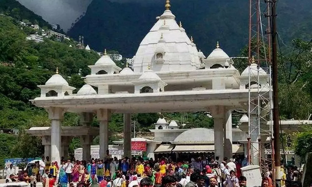 Vaishno Devi Temple Reopens : తెరుచుకున్న వైష్ణోదేవి ఆలయం