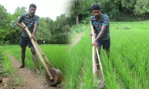 Agriculture Invention:భీమన్న ప్రయోగం..పొలంలో కలుపు నివారణకు తేలిక మార్గం! Agriculture Invention:భీమన్న ప్రయోగం..పొలంలో కలుపు నివారణకు తేలిక మార్గం!