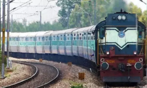 RRC Notification 2020: నార్త్ఈస్ట్ ఫ్రంటీర్ రైల్వే అప్రెంటిస్‌ పోస్టుల భర్తీకి నోటిఫికేషన్ విడుదల..