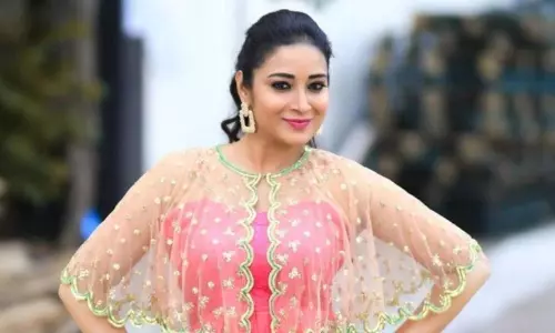 Bhanu Sri Stunning Photoshoot: భానుశ్రీ మెహ్రా అద్భుతమైన ఫోటోషూట్