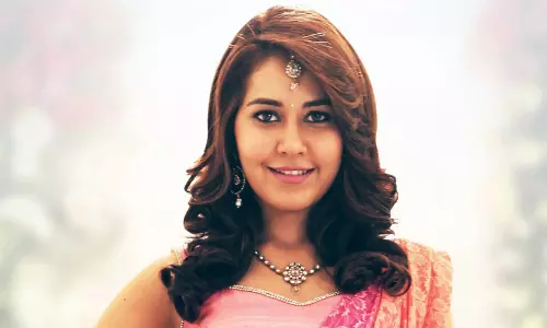 Raashi Khanna Undiporaadhey Song :ఆ పాటతో నెటిజన్లను ఫిదా చేస్తున్న రాశీఖన్నా